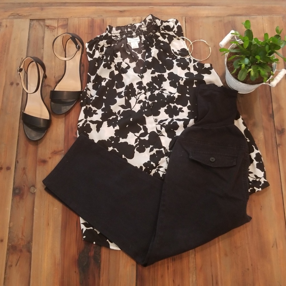 💙 3 for $15-cropped wide leg maternity pants